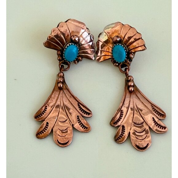 Vintage 80s Navajo Dangle Earrings Fan Shaped 925 Copper Gilt Running Bear - Picture 11 of 14